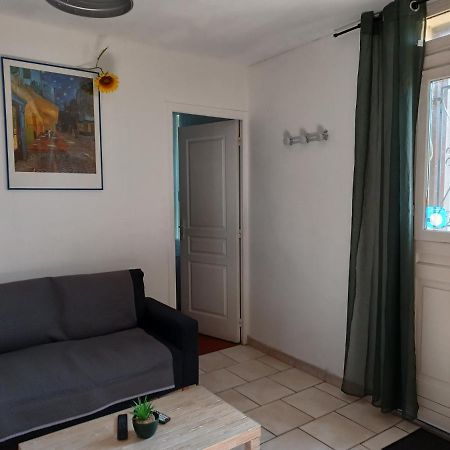 Jolie Petite Maison Idealement Situee Arles Luaran gambar