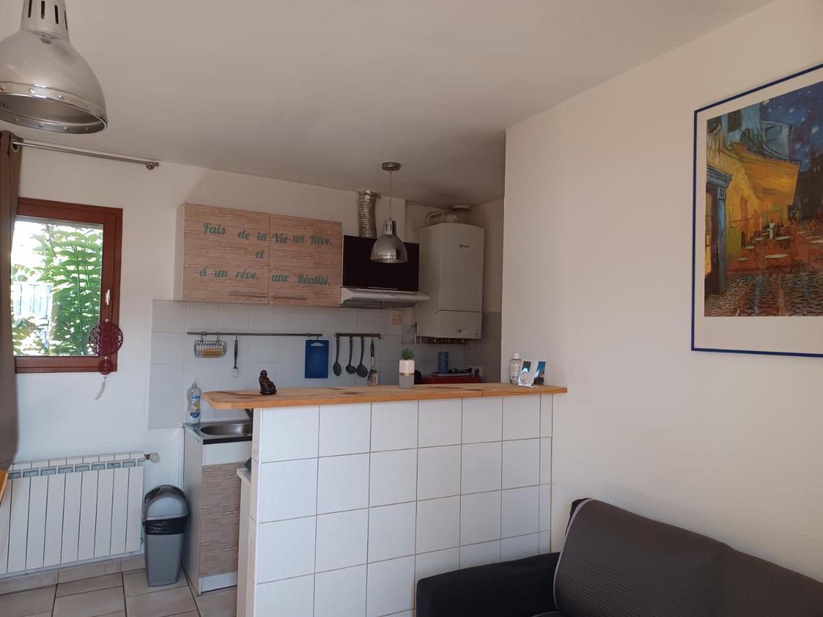 Jolie Petite Maison Idealement Situee Arles Luaran gambar